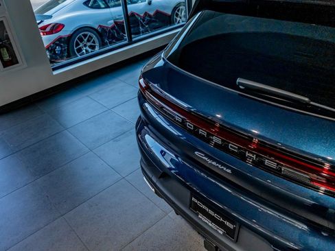 New 2026 Porsche Cayenne E-Hybrid image 32