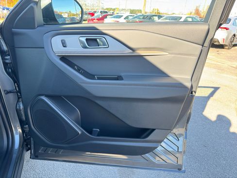 New 2026 Ford Explorer Active image 29
