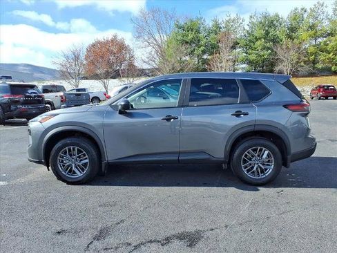 Used 2025 Nissan Rogue S AWD/4WD image 10