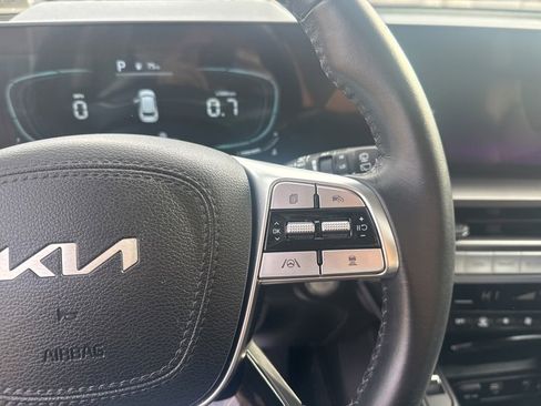 Used 2024 Kia Telluride S w/ S Sunroof Package image 32