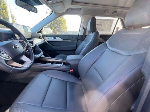New 2026 Ford Explorer Active w/ Active Comfort Package image 13