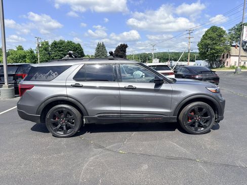Used 2022 Ford Explorer ST-Line AWD/4WD image 4