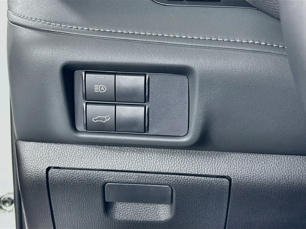 Used 2026 Toyota Highlander XLE AWD/4WD image 10
