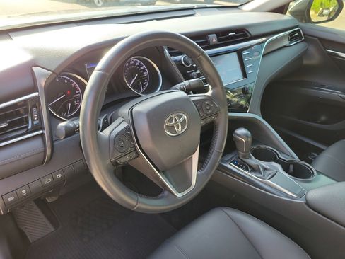 Used 2018 Toyota Camry SE w/ Convenience Package image 21