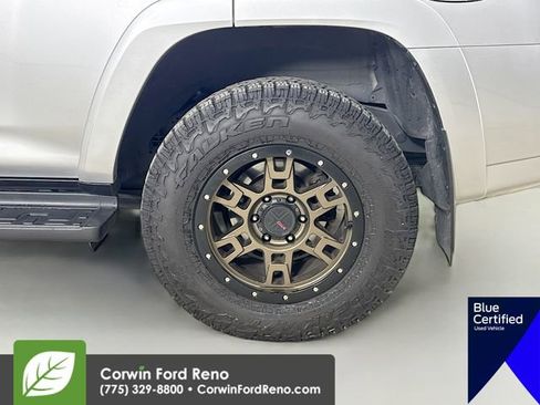 Used 2022 Toyota 4Runner SR5 Premium w/ Moonroof Package image 36