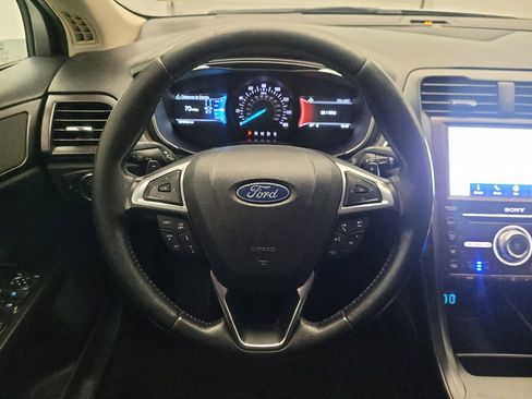 Used 2020 Ford Fusion Titanium AWD/4WD image 22