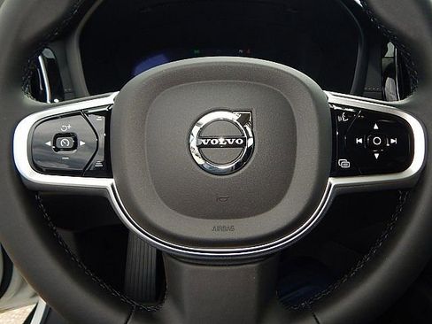 New 2026 Volvo V60 B5 Cross Country Ultra w/ Climate Package image 21