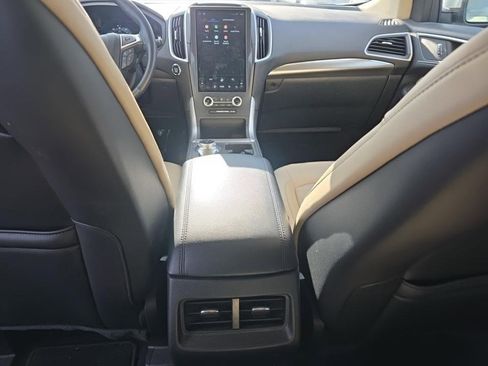 Used 2022 Ford Edge SEL image 8