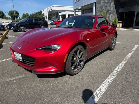 Used 2017 MAZDA MX-5 Miata RF Grand Touring RWD image 1