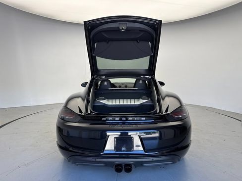 Certified 2024 Porsche 718 Cayman S RWD image 5