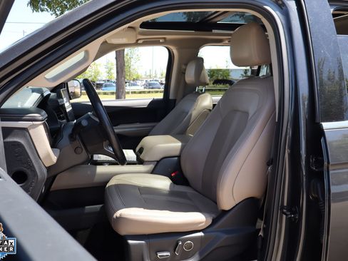 Used 2023 Ford Expedition Max Limited RWD image 11