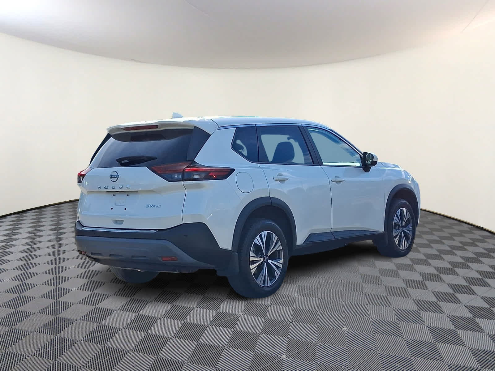 Used 2023 Nissan Rogue SV AWD/4WD image 5
