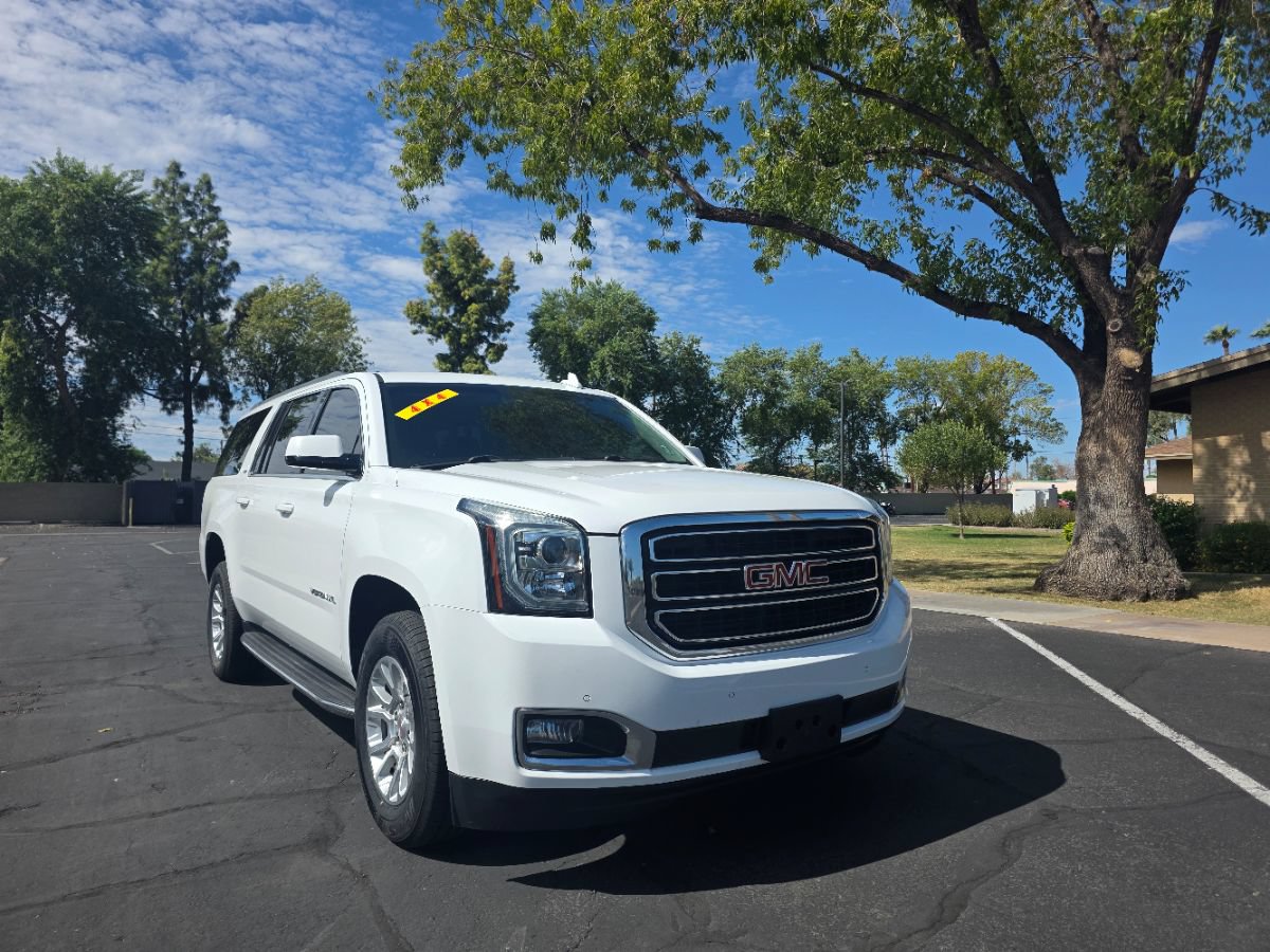 Used 2019 GMC Yukon XL SLT AWD/4WD image 1