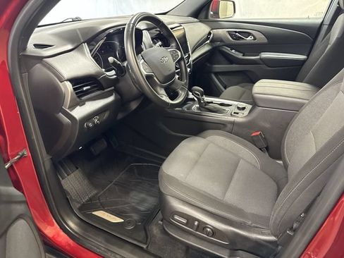 Used 2023 Chevrolet Traverse LT FWD image 11