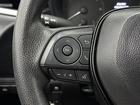 Used 2024 Toyota Corolla LE FWD image 17