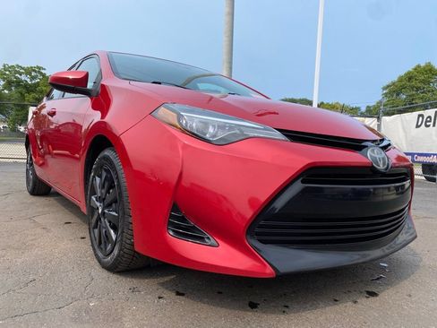 Used 2018 Toyota Corolla LE FWD image 28