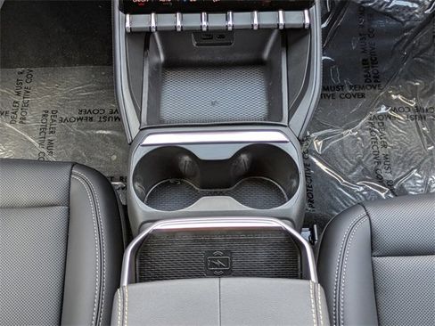 New 2025 GMC Terrain Elevation w/ Elevation Premium Package image 23