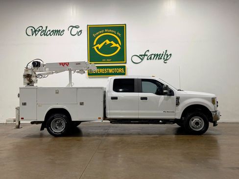 Used 2018 Ford F350 XL w/ Power Equipment Group AWD/4WD image 2