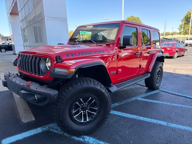 Used 2025 Jeep Wrangler Unlimited Rubicon AWD/4WD image 1