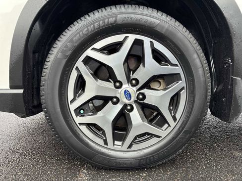 Used 2020 Subaru Forester Premium image 19