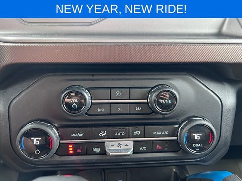 Used 2023 Ford Bronco Outer Banks image 19