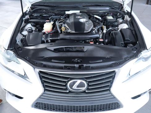 Used 2016 Lexus IS 200t RWD image 37