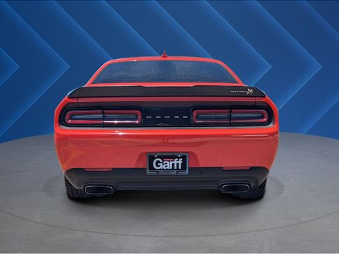 Used 2022 Dodge Challenger R/T Scat Pack w/ Shaker Package RWD image 4