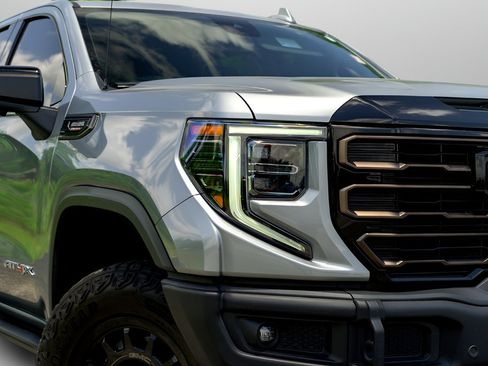 Used 2024 GMC Sierra 1500 AT4X w/ AT4X AEV Edition AWD/4WD image 4