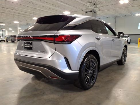 New 2026 Lexus RX 350h AWD/4WD image 16