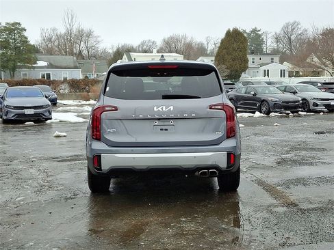 Certified 2023 Kia Telluride S image 6