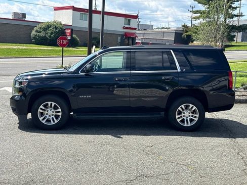 Used 2019 Chevrolet Tahoe LT w/ Luxury Package AWD/4WD image 4