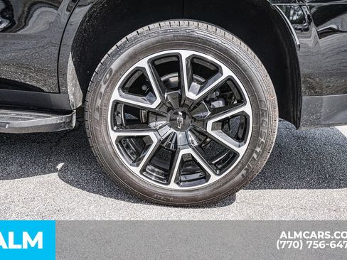 Used 2023 Chevrolet Tahoe RST w/ Luxury Package AWD/4WD image 15
