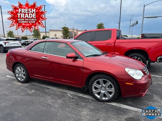 Used 2010 Chrysler Sebring Limited FWD image 1