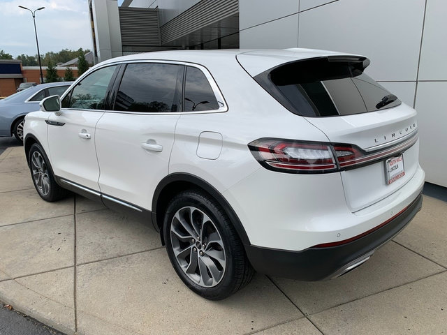Certified 2023 Lincoln Nautilus Reserve AWD/4WD image 3