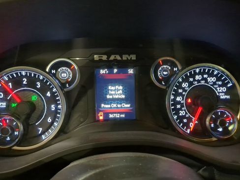 Used 2022 RAM 1500 Big Horn AWD/4WD image 13
