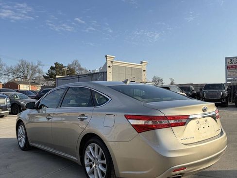 Used 2014 Toyota Avalon Limited image 4