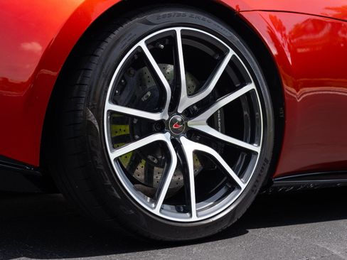 Used 2018 McLaren 570S RWD image 15