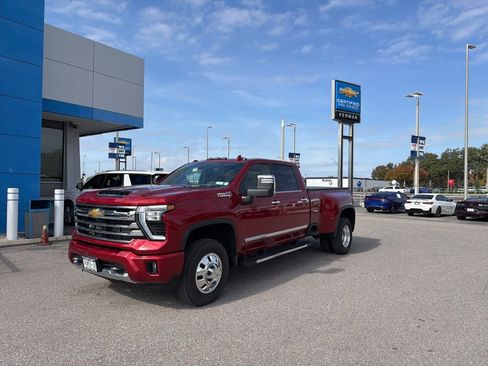 Used 2024 Chevrolet Silverado 3500 High Country w/ High Country Premium Package image 13