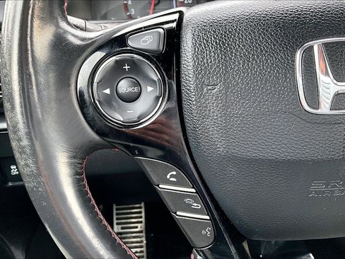 Used 2017 Honda Accord Sport Special Edition image 17