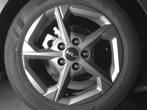 Used 2025 Kia K4 LXS image 15