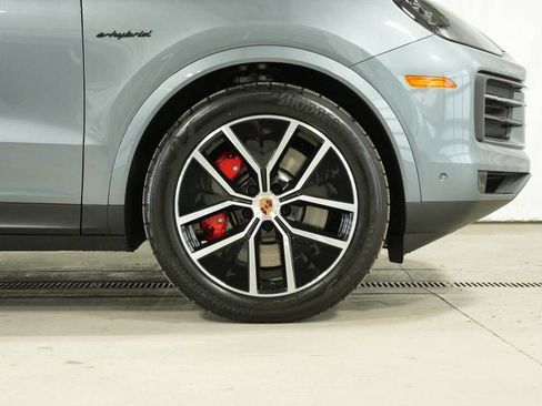 New 2026 Porsche Cayenne S AWD/4WD image 43