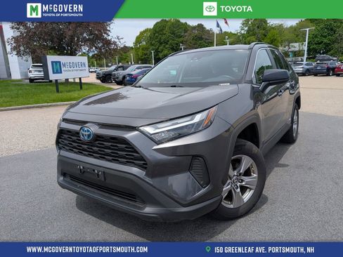 Used 2024 Toyota RAV4 LE AWD/4WD image 1