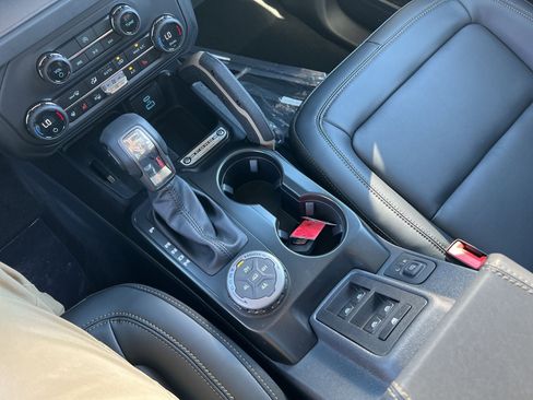 New 2025 Ford Bronco Badlands w/ Sasquatch Package image 26