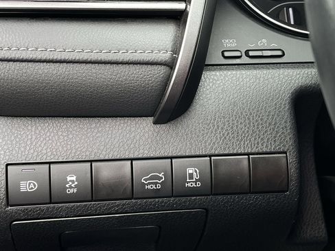 Used 2024 Toyota Camry SE FWD image 20