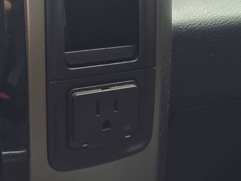 Used 2013 RAM 1500 Sport w/ Sport Premium Group image 39