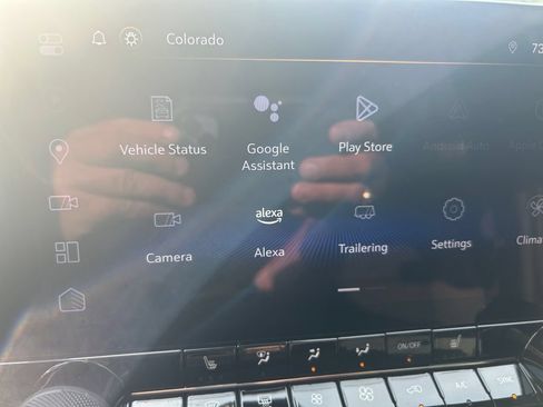 Used 2024 Chevrolet Colorado ZR2 w/ Technology Package AWD/4WD image 21