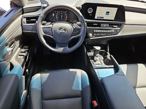 Used 2023 Lexus ES 350 w/ Premium Package image 11