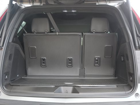 Used 2023 Cadillac Escalade V w/ Heavy-Duty Trailer Package AWD/4WD image 38
