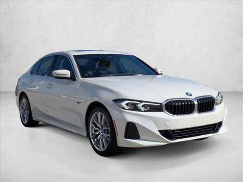 Used 2023 BMW 330e w/ Convenience Package RWD image 3