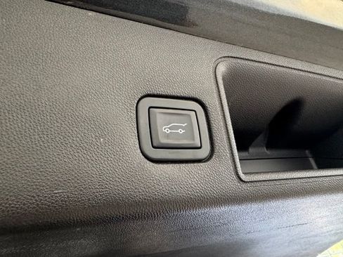 Used 2019 GMC Terrain SLE w/ Driver Convenience Package AWD/4WD image 43